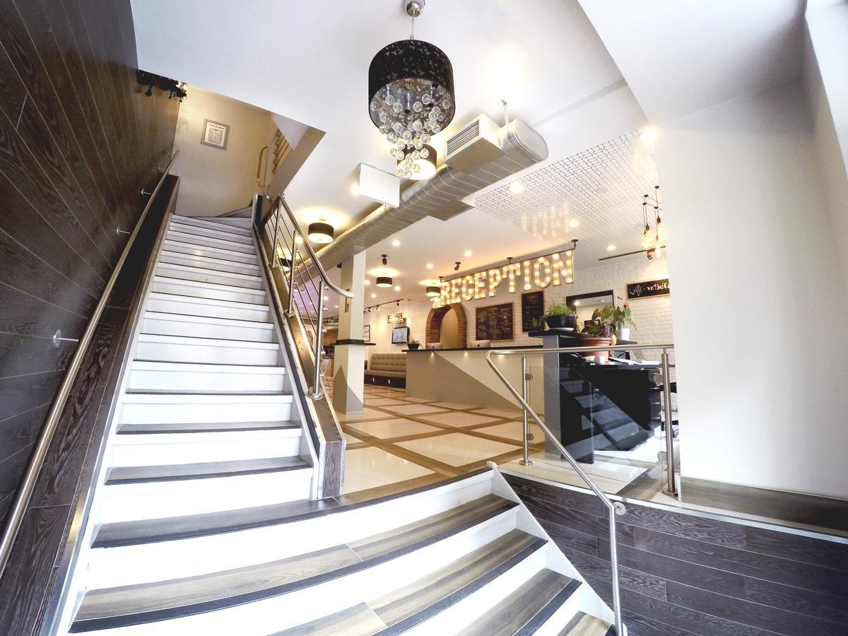 M Auberge de jeunesse *